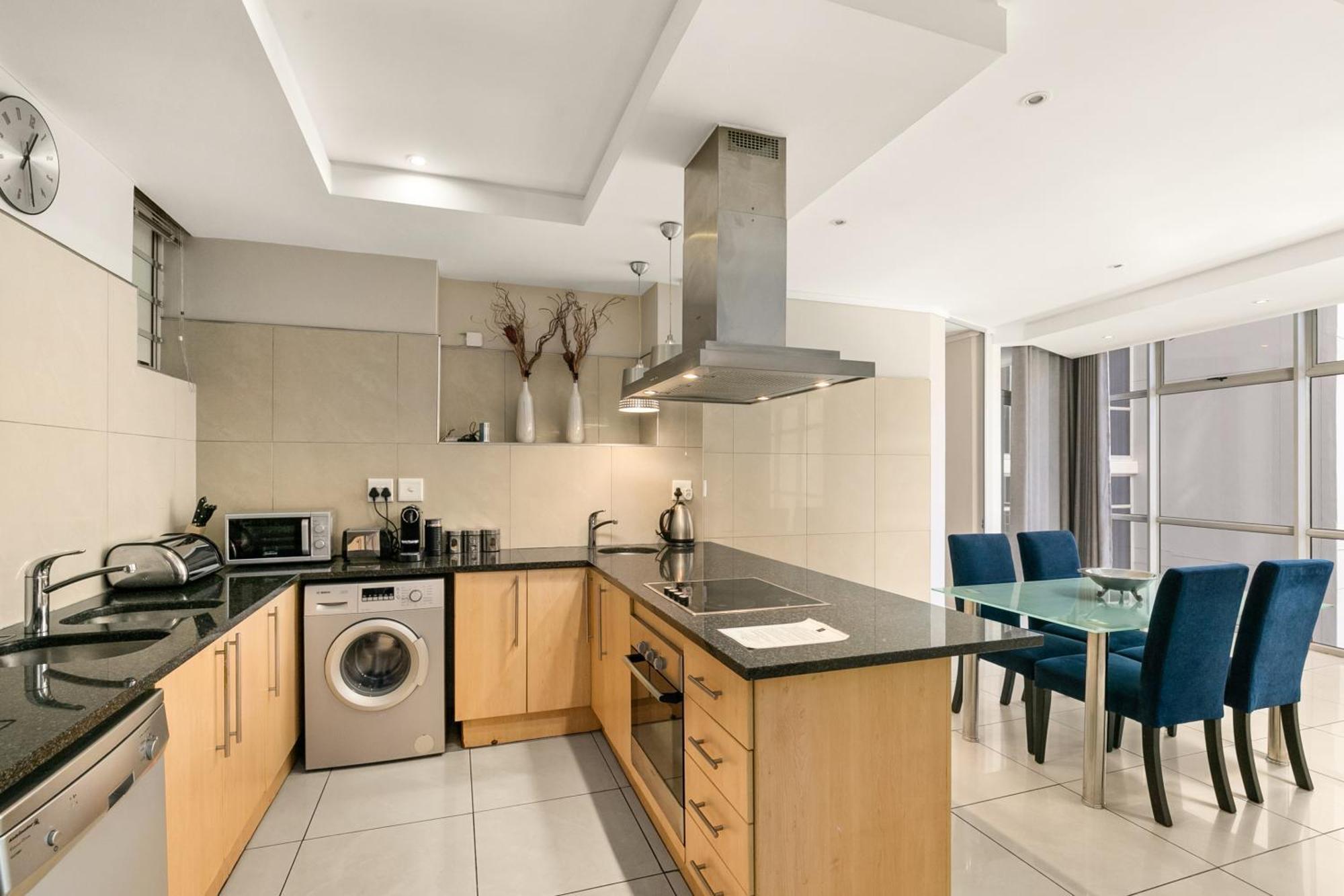Hydro Park Residences In Sandton With Generator ヨハネスブルグ エクステリア 写真