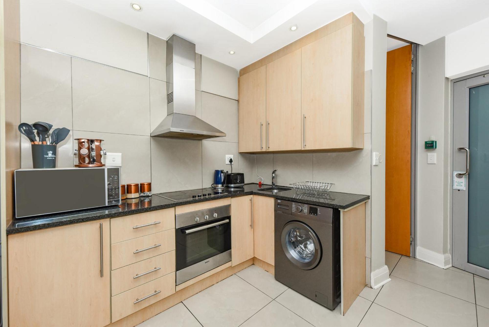 Hydro Park Residences In Sandton With Generator ヨハネスブルグ エクステリア 写真