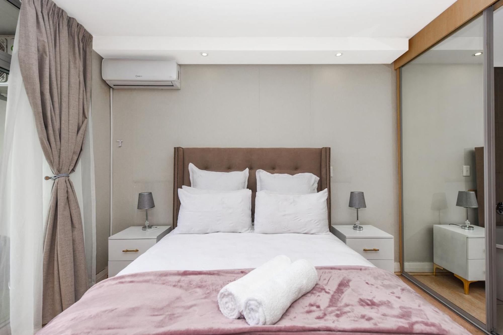 Hydro Park Residences In Sandton With Generator ヨハネスブルグ エクステリア 写真